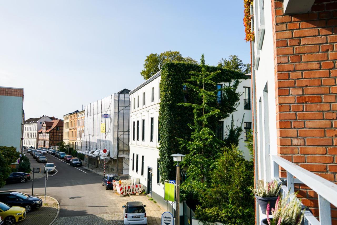 Gemuetliche Ferienwohnung In Der Altstadt Schwerin  Buitenkant foto